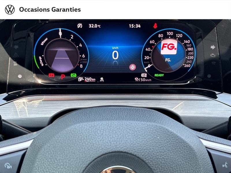 Voitures occasions VOLKSWAGEN GOLF Style Clermont-Ferrand