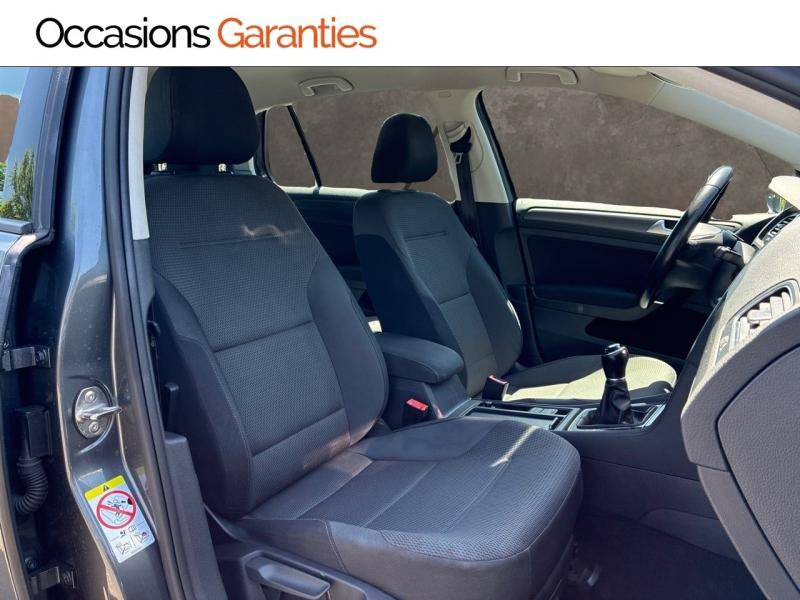 Voitures occasions VOLKSWAGEN GOLF Confortline Business Clermont-Ferrand