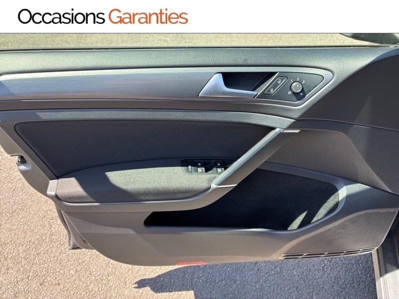 Voitures occasions VOLKSWAGEN GOLF Confortline Business Clermont-Ferrand