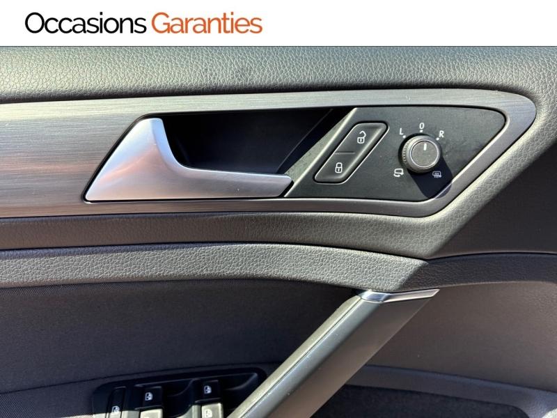 Voitures occasions VOLKSWAGEN GOLF Confortline Business Clermont-Ferrand
