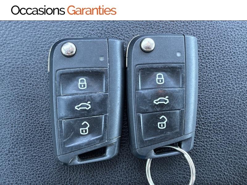 Voitures occasions VOLKSWAGEN GOLF Confortline Business Clermont-Ferrand