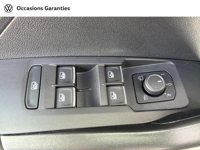 Voitures occasions VOLKSWAGEN T-CROSS R-Line Tech Clermont-Ferrand