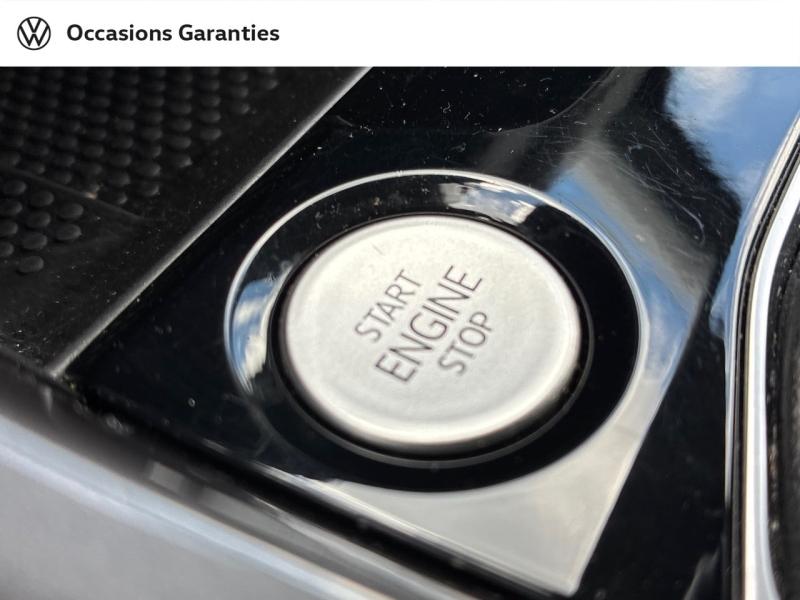Voitures occasions VOLKSWAGEN T-CROSS R-Line Tech Clermont-Ferrand
