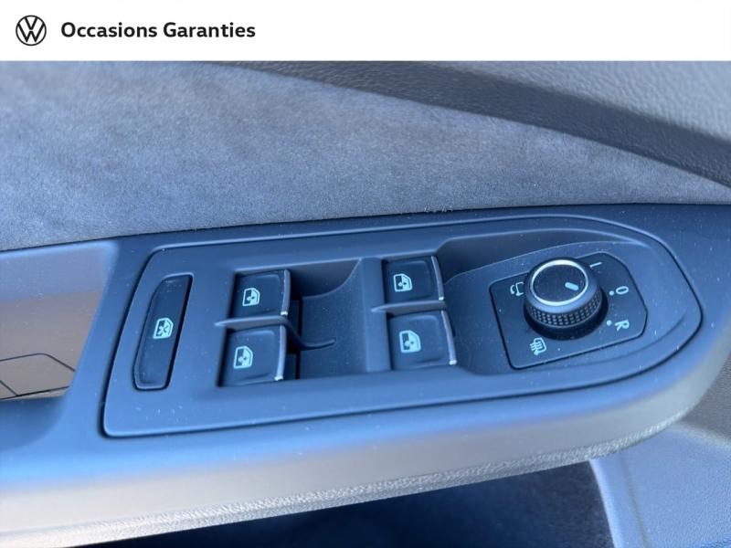 Voitures occasions VOLKSWAGEN GOLF R-Line Clermont-Ferrand