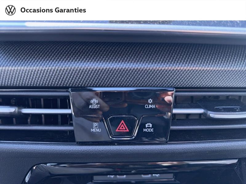 Voitures occasions VOLKSWAGEN GOLF R-Line Clermont-Ferrand