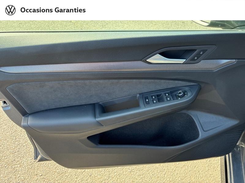 Voitures occasions VOLKSWAGEN GOLF R-Line Clermont-Ferrand