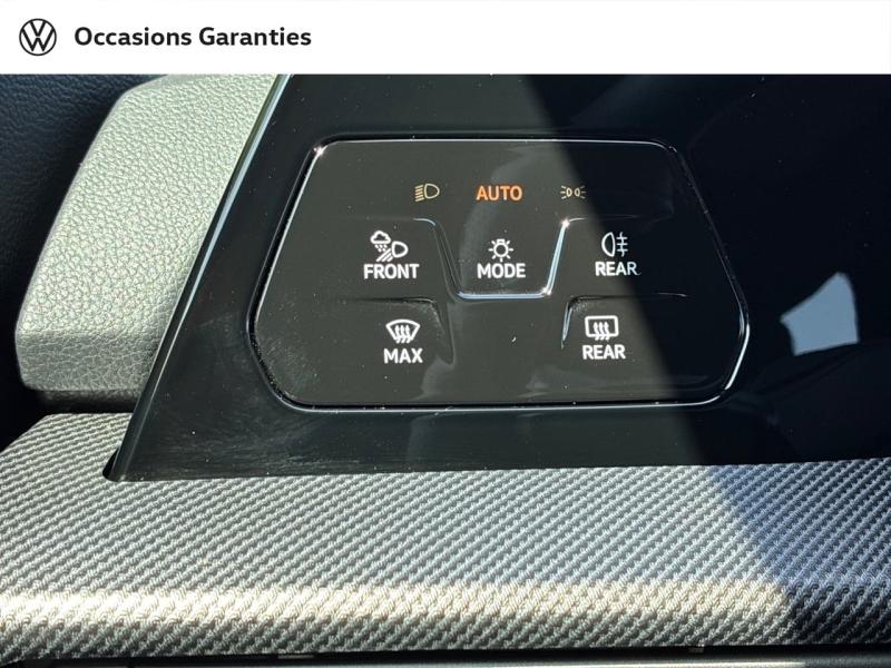 Voitures occasions VOLKSWAGEN GOLF R-Line Clermont-Ferrand