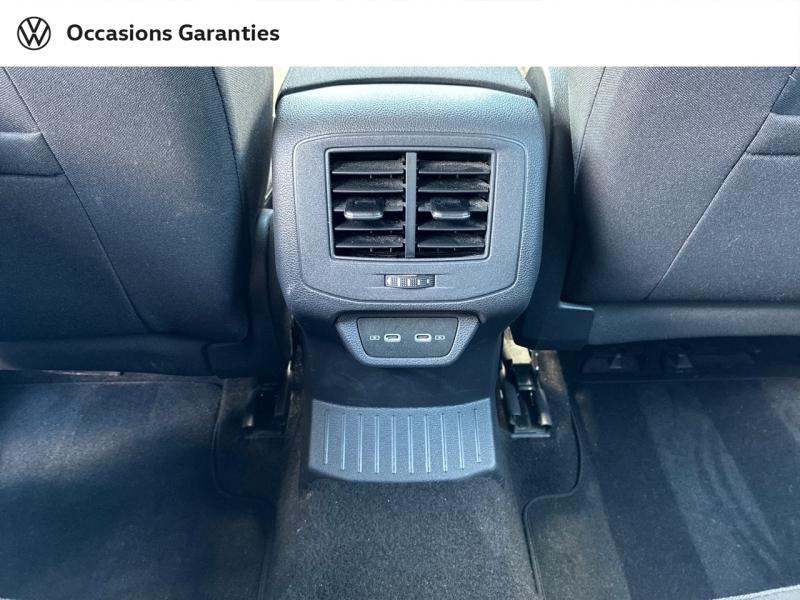 Voitures occasions VOLKSWAGEN T-ROC Life Plus Clermont-Ferrand