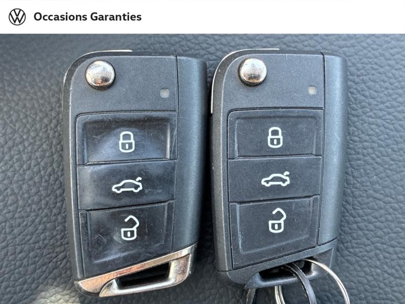 Voitures occasions VOLKSWAGEN T-ROC Life Plus Clermont-Ferrand