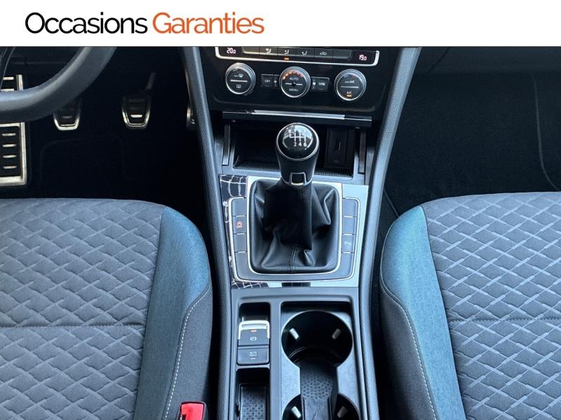 Voitures occasions VOLKSWAGEN GOLF IQ.Drive Clermont-Ferrand