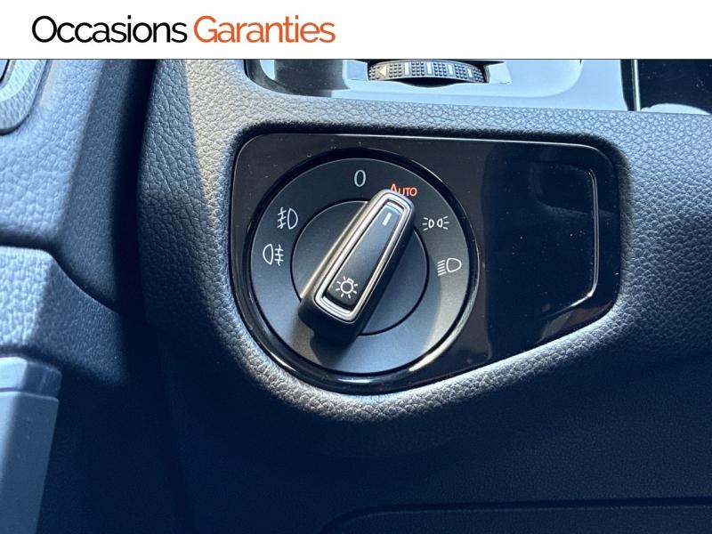 Voitures occasions VOLKSWAGEN GOLF IQ.Drive Clermont-Ferrand
