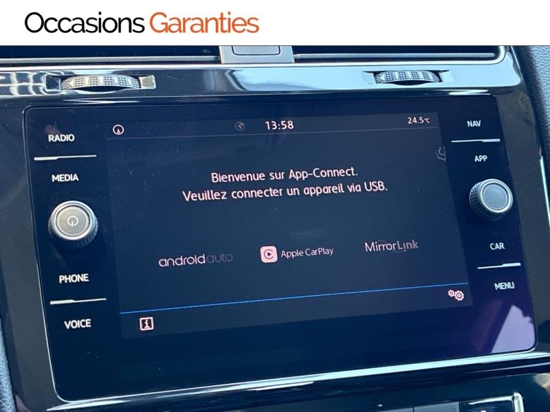 Voitures occasions VOLKSWAGEN GOLF IQ.Drive Clermont-Ferrand