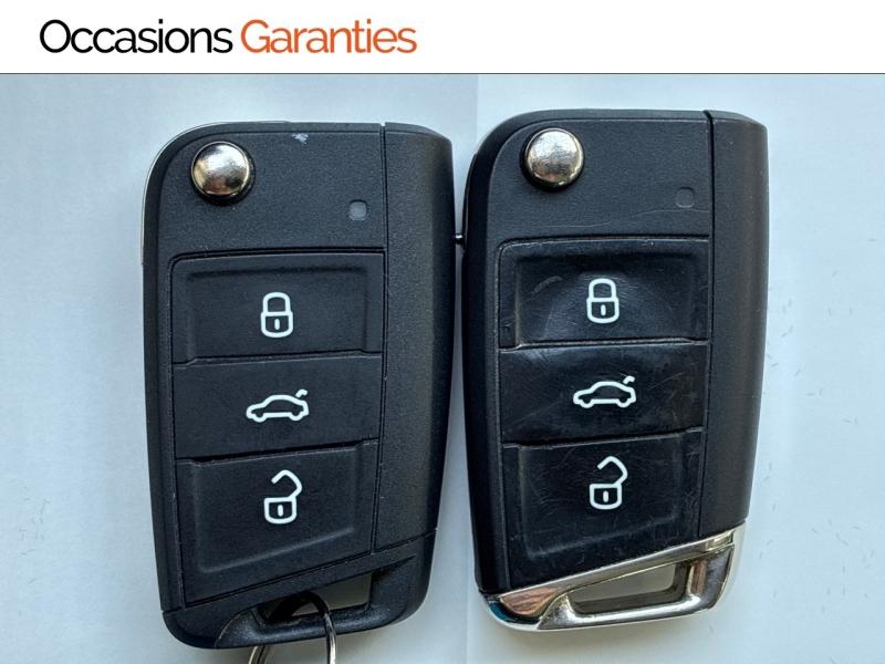 Voitures occasions VOLKSWAGEN GOLF SPORTSVAN Carat Clermont-Ferrand