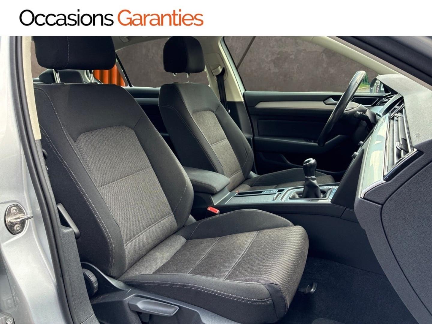 Voitures occasions VOLKSWAGEN PASSAT Confortline Clermont-Ferrand