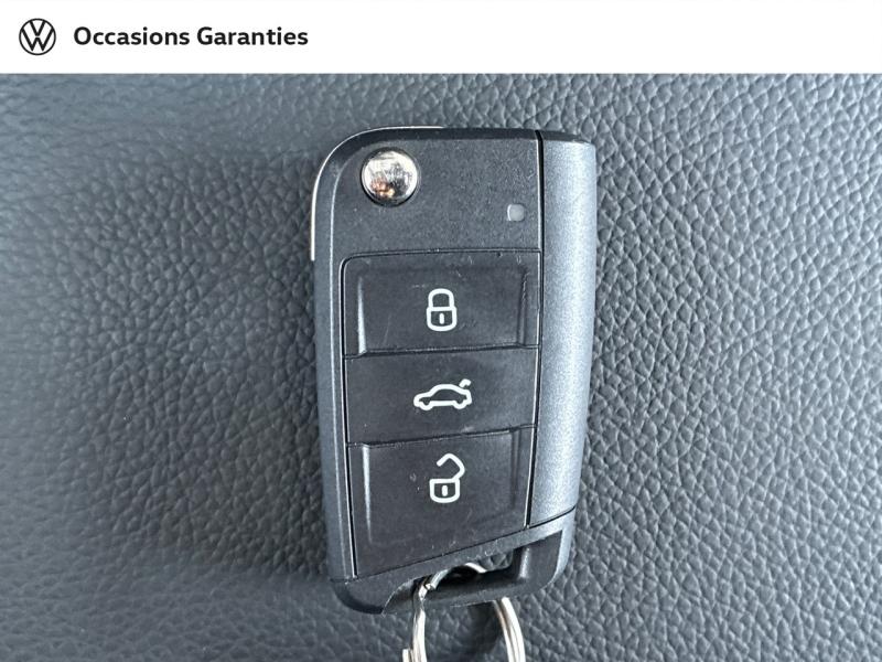 Voitures occasions VOLKSWAGEN T-CROSS R-Line Clermont-Ferrand