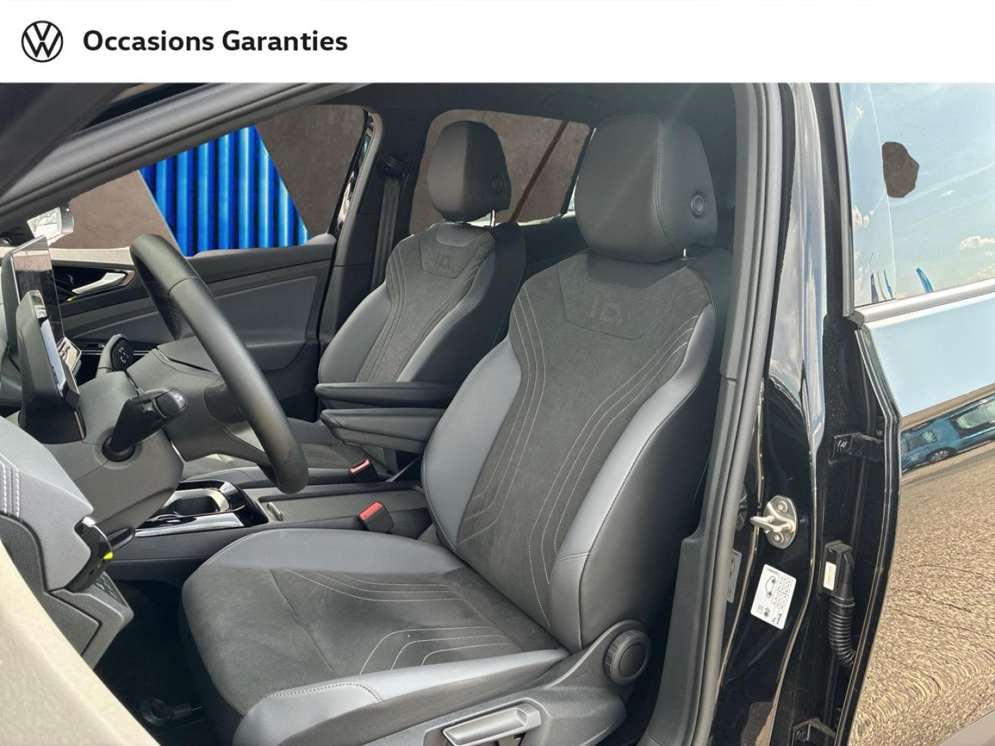 Voitures occasions VOLKSWAGEN ID.4 Life Max Clermont-Ferrand