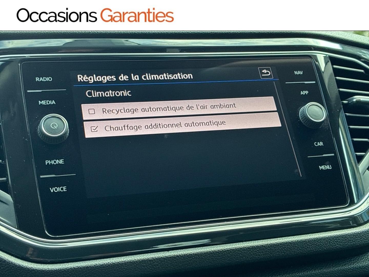 Voitures occasions VOLKSWAGEN T-ROC First Edition Clermont-Ferrand