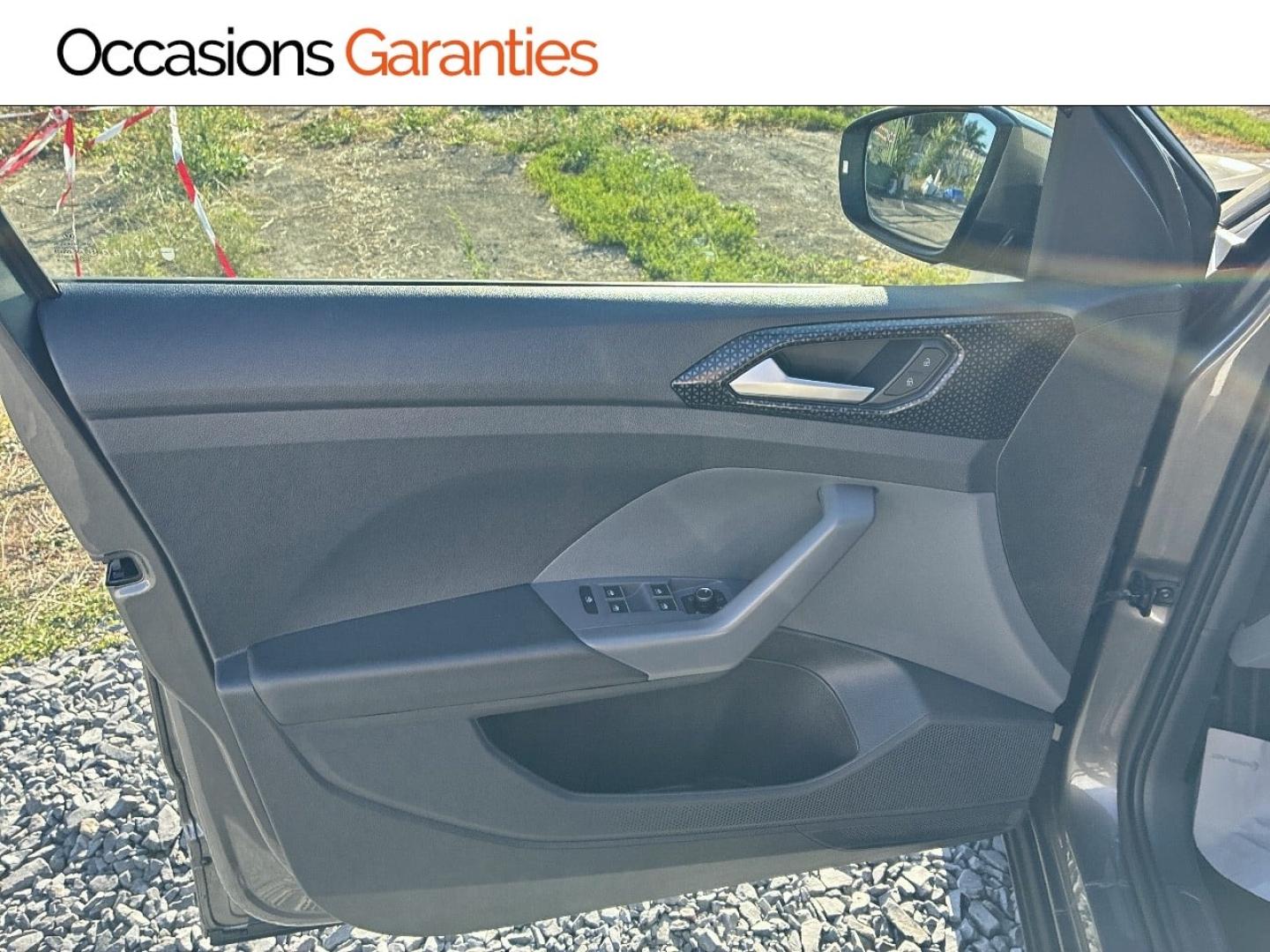 Voitures occasions VOLKSWAGEN T-CROSS R-Line Clermont-Ferrand