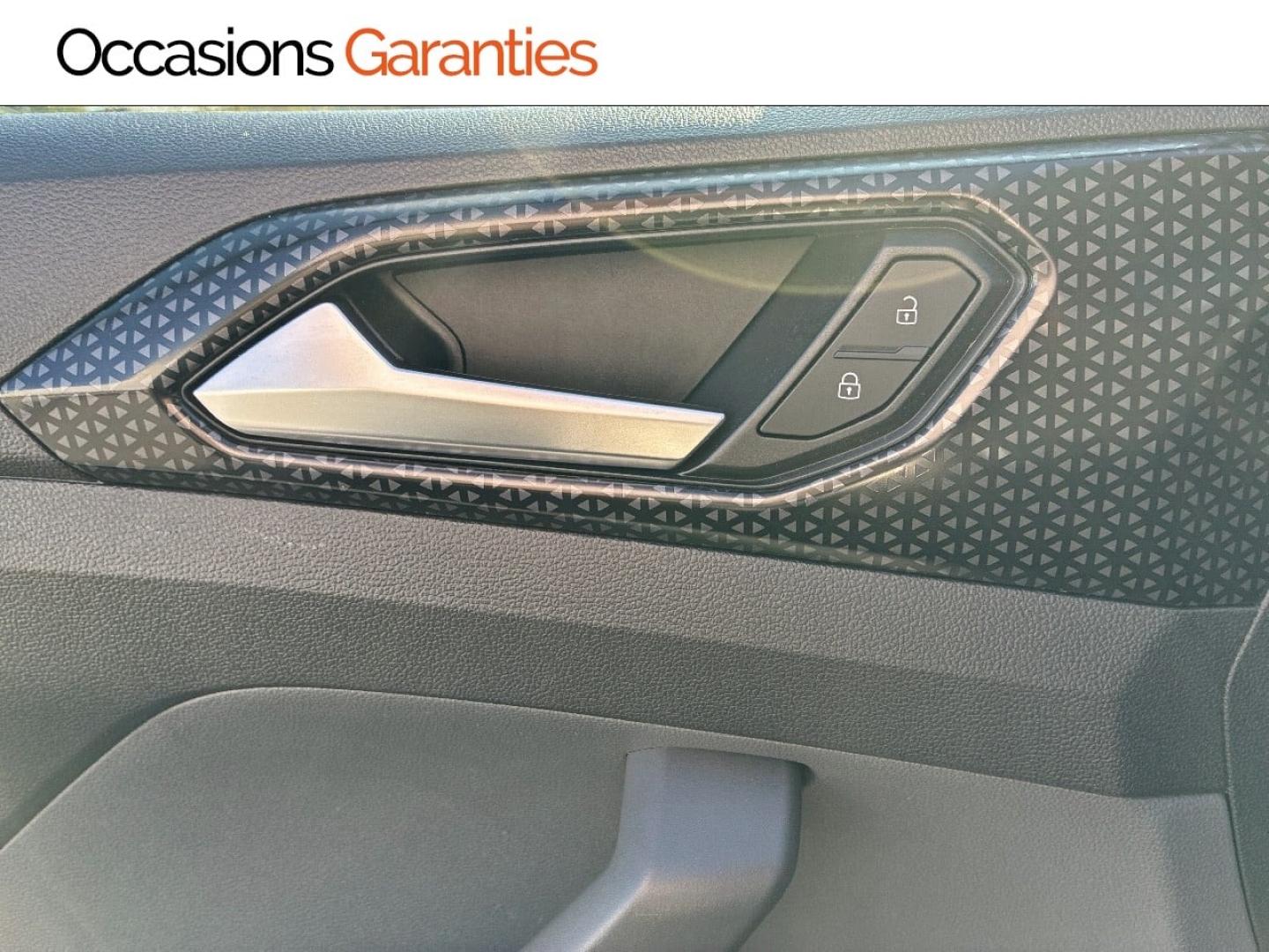 Voitures occasions VOLKSWAGEN T-CROSS R-Line Clermont-Ferrand