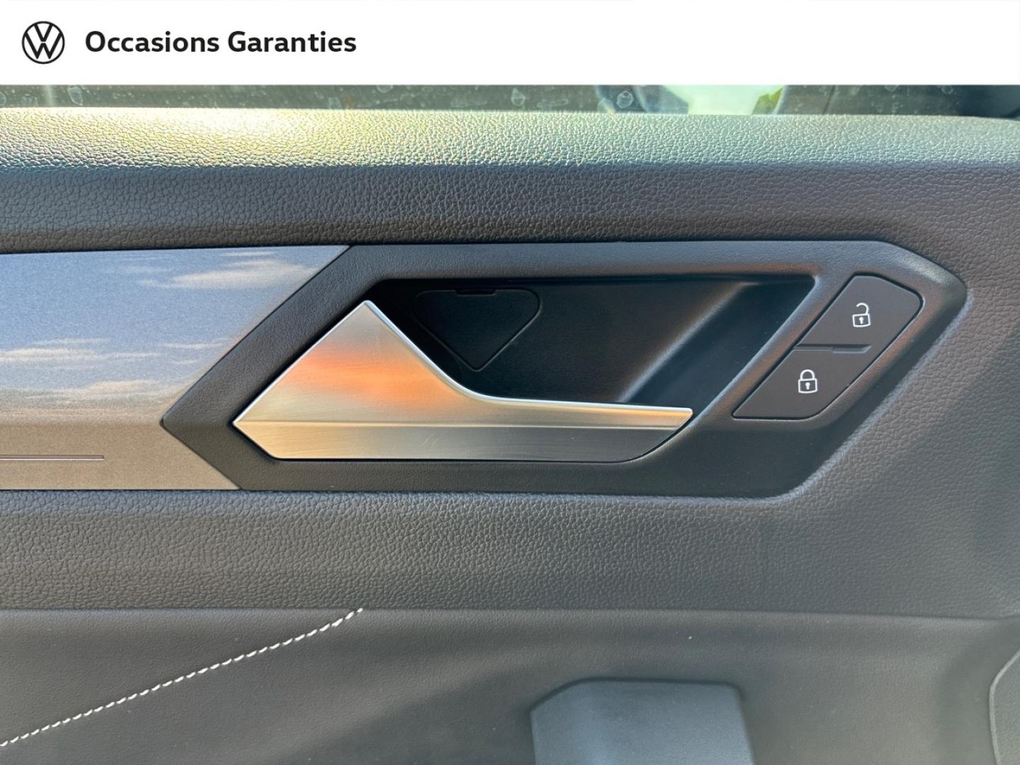 Voitures occasions VOLKSWAGEN T-ROC Style Exclusive Clermont-Ferrand