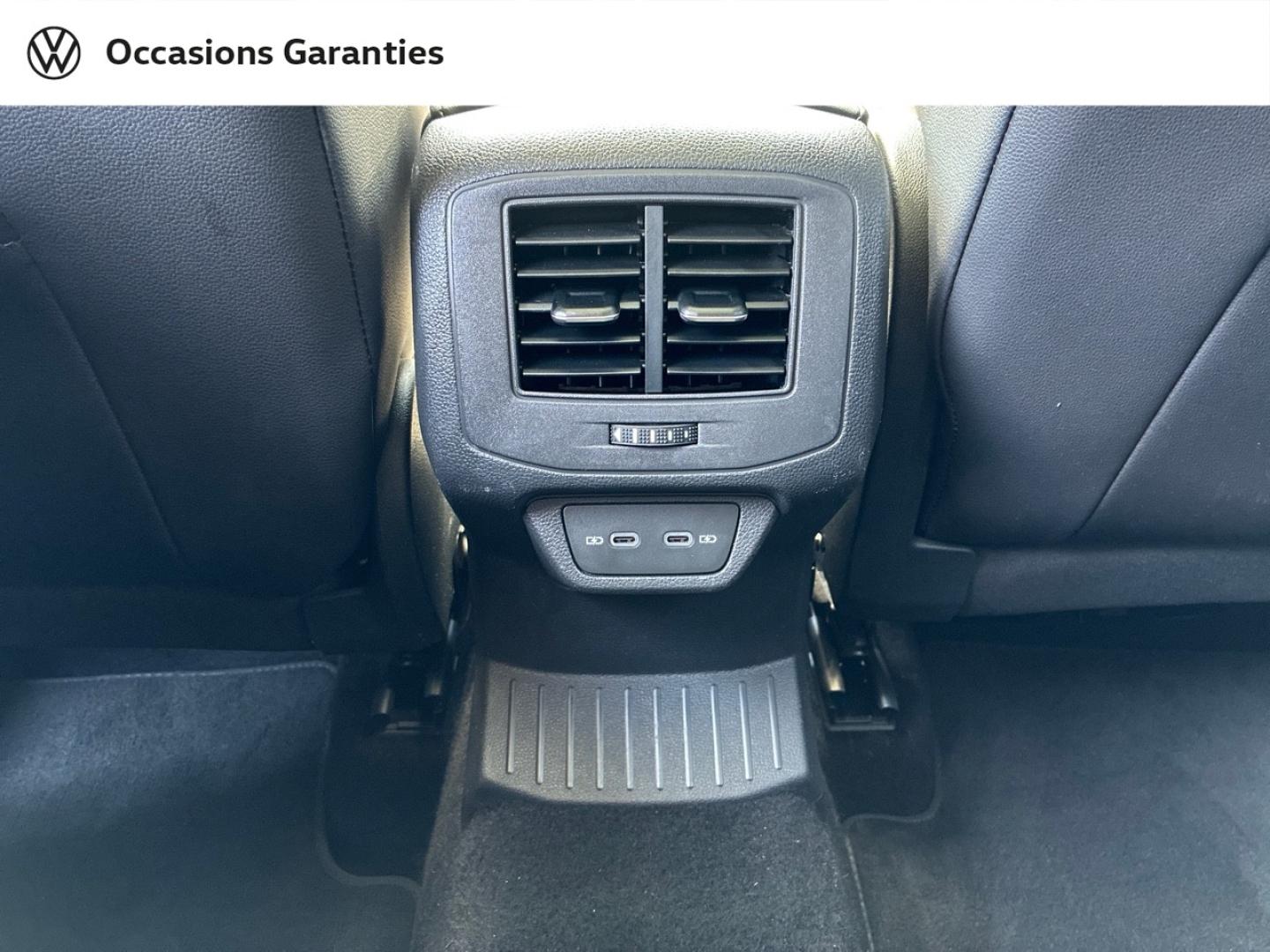 Voitures occasions VOLKSWAGEN T-ROC Style Exclusive Clermont-Ferrand