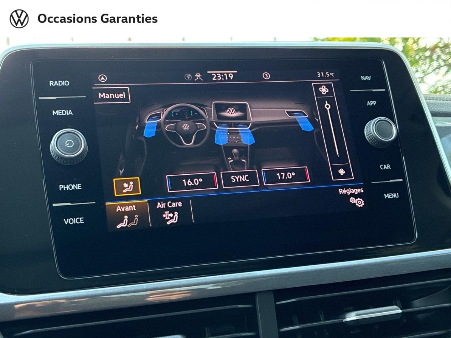 Voitures occasions VOLKSWAGEN T-ROC Style Exclusive Clermont-Ferrand