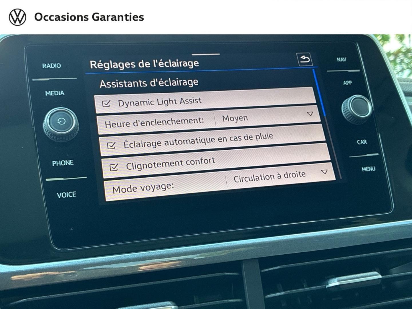 Voitures occasions VOLKSWAGEN T-ROC Style Exclusive Clermont-Ferrand