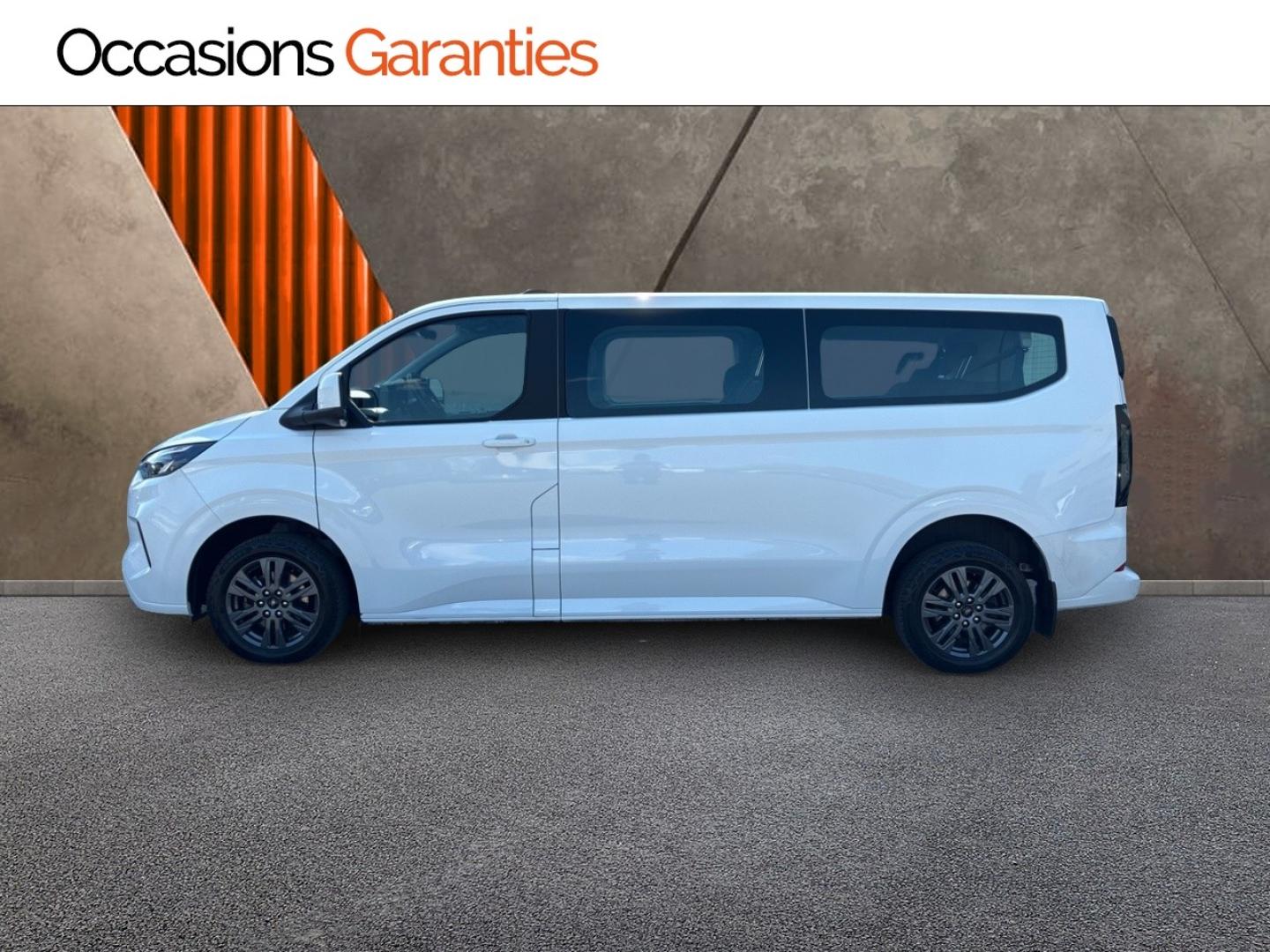 Voitures occasions FORD Tourneo Custom Titanium Clermont-Ferrand