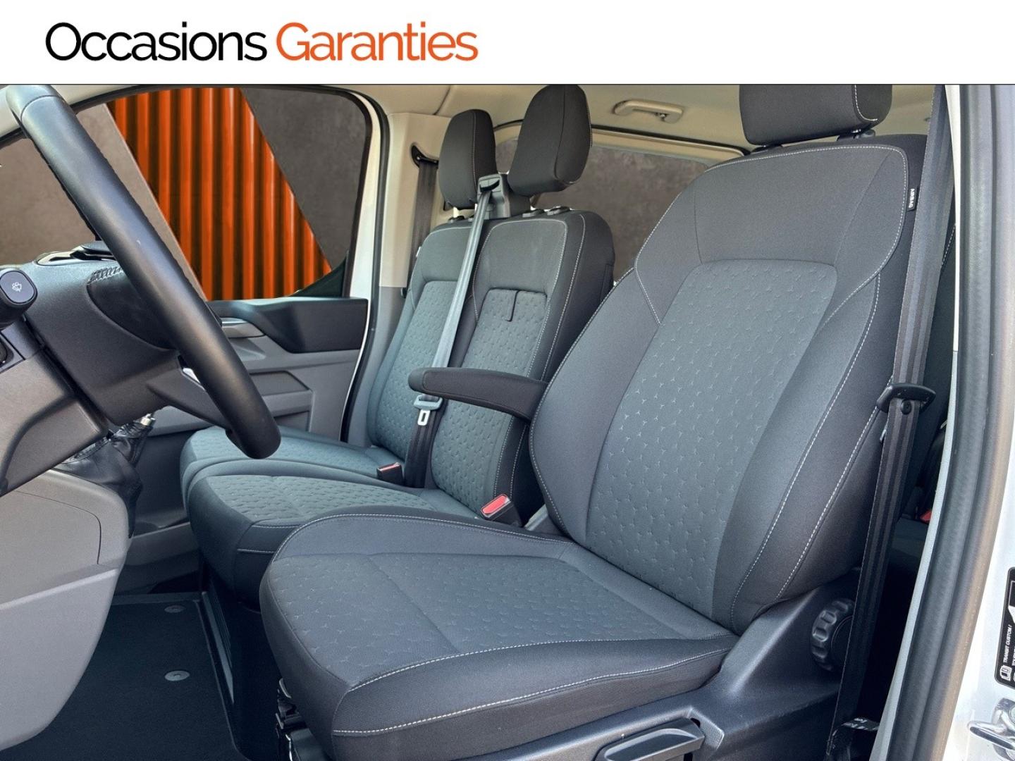 Voitures occasions FORD Tourneo Custom Titanium Clermont-Ferrand