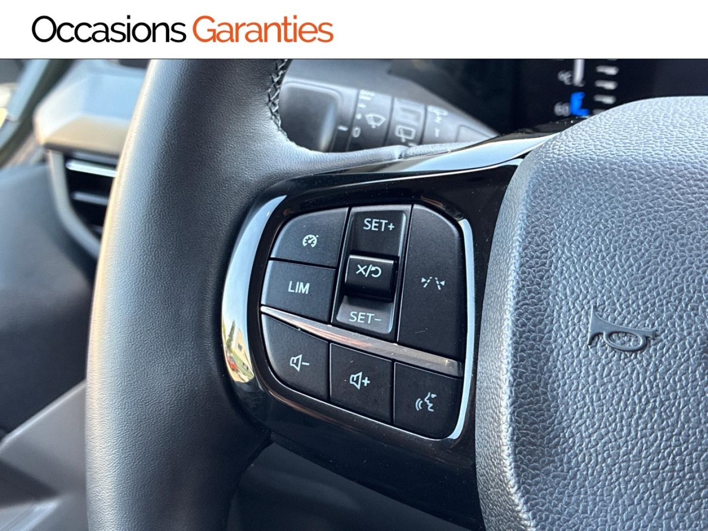 Voitures occasions FORD Tourneo Custom Titanium Clermont-Ferrand