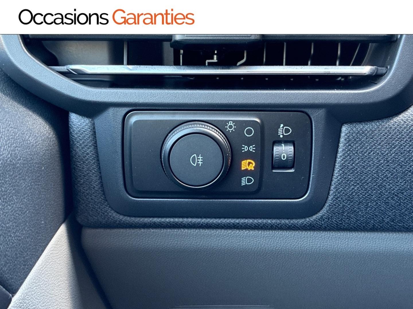 Voitures occasions FORD Tourneo Custom Titanium Clermont-Ferrand