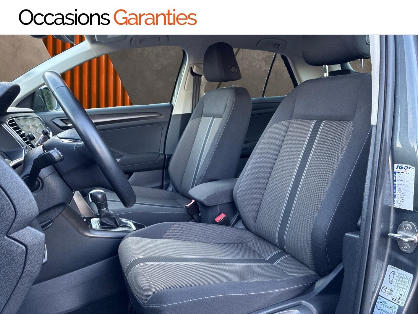 Voitures occasions VOLKSWAGEN T-ROC Lounge Business Clermont-Ferrand
