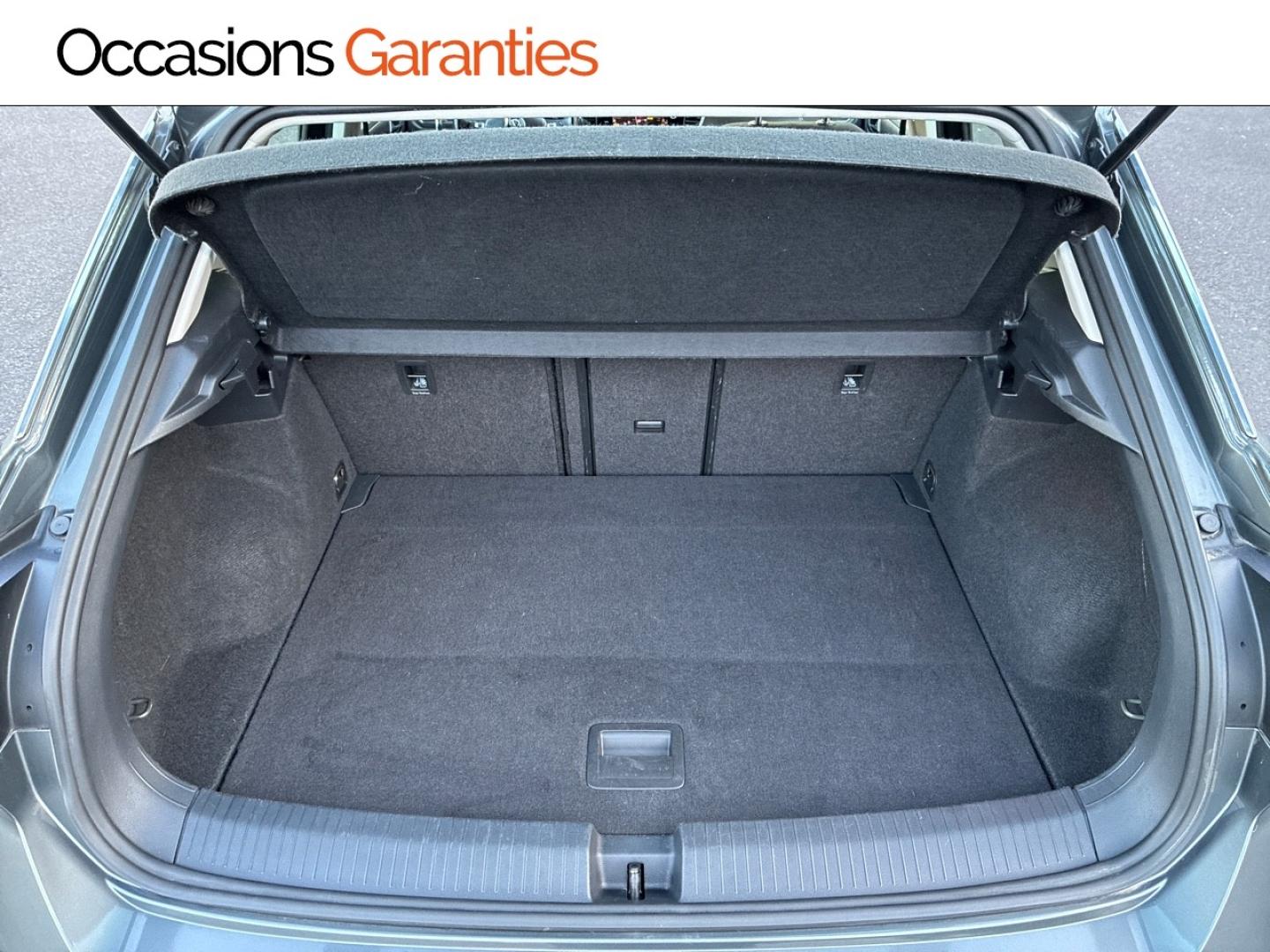 Voitures occasions VOLKSWAGEN T-ROC Lounge Business Clermont-Ferrand