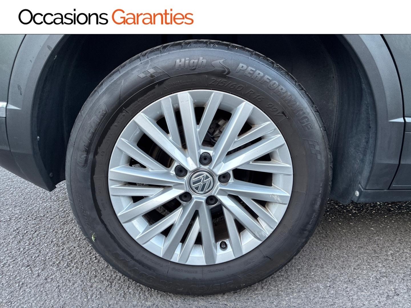 Voitures occasions VOLKSWAGEN T-ROC Lounge Business Clermont-Ferrand