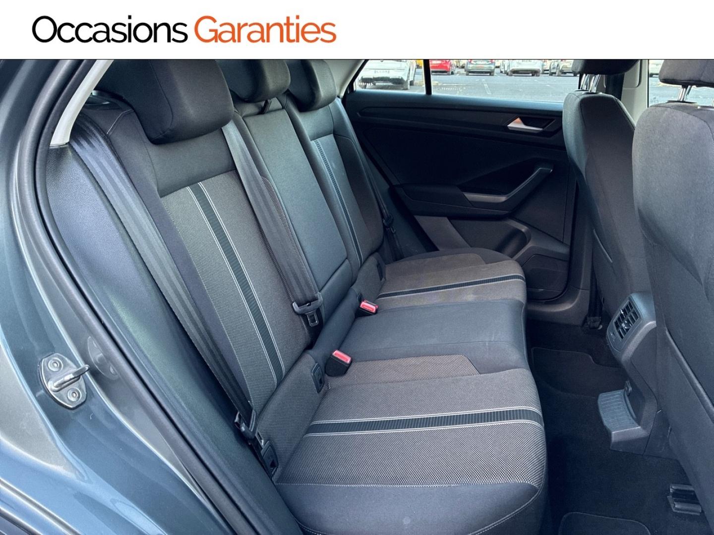Voitures occasions VOLKSWAGEN T-ROC Lounge Business Clermont-Ferrand