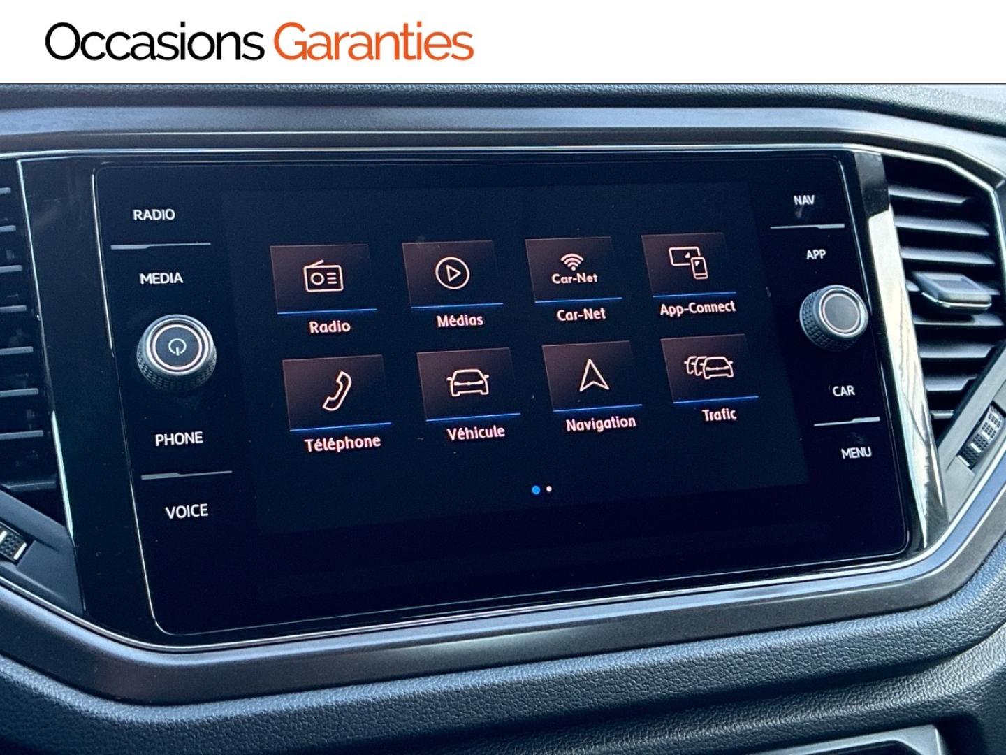Voitures occasions VOLKSWAGEN T-ROC Lounge Business Clermont-Ferrand