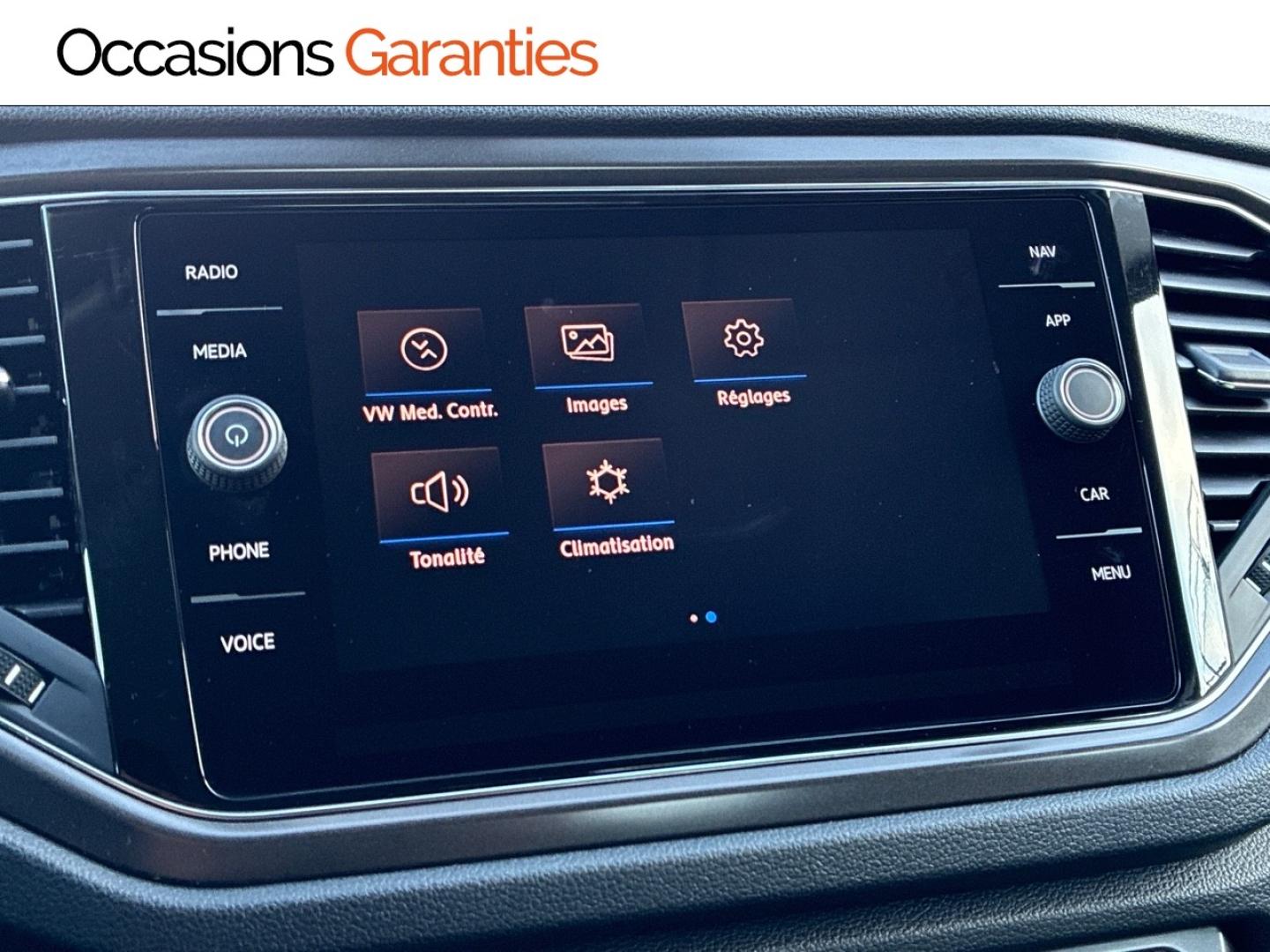 Voitures occasions VOLKSWAGEN T-ROC Lounge Business Clermont-Ferrand