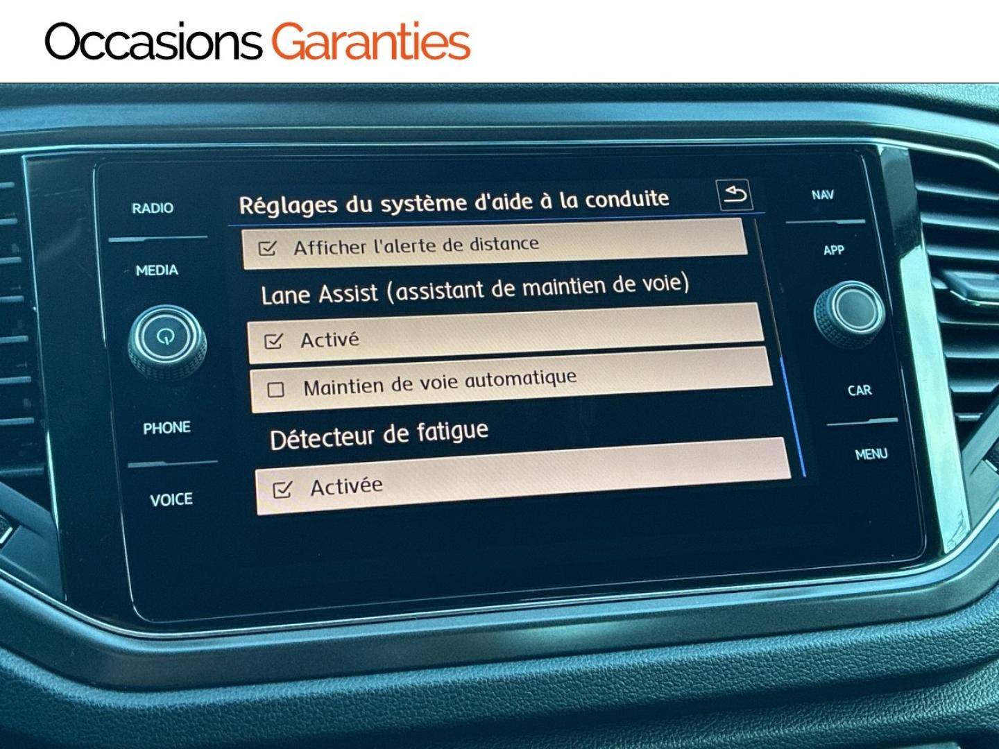 Voitures occasions VOLKSWAGEN T-ROC Lounge Business Clermont-Ferrand