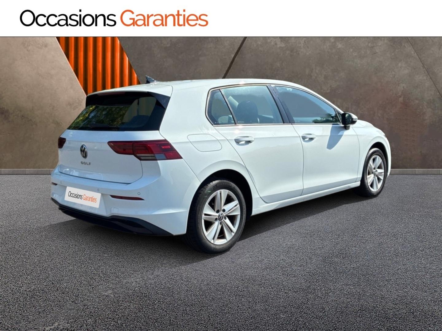 Voitures occasions VOLKSWAGEN GOLF Life Business Clermont-Ferrand