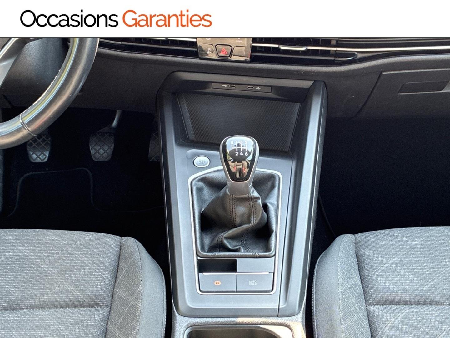 Voitures occasions VOLKSWAGEN GOLF Life Business Clermont-Ferrand