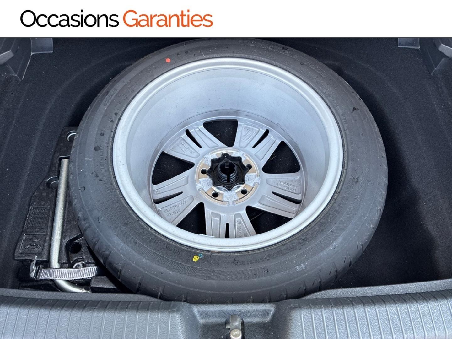 Voitures occasions VOLKSWAGEN GOLF Life Business Mozac