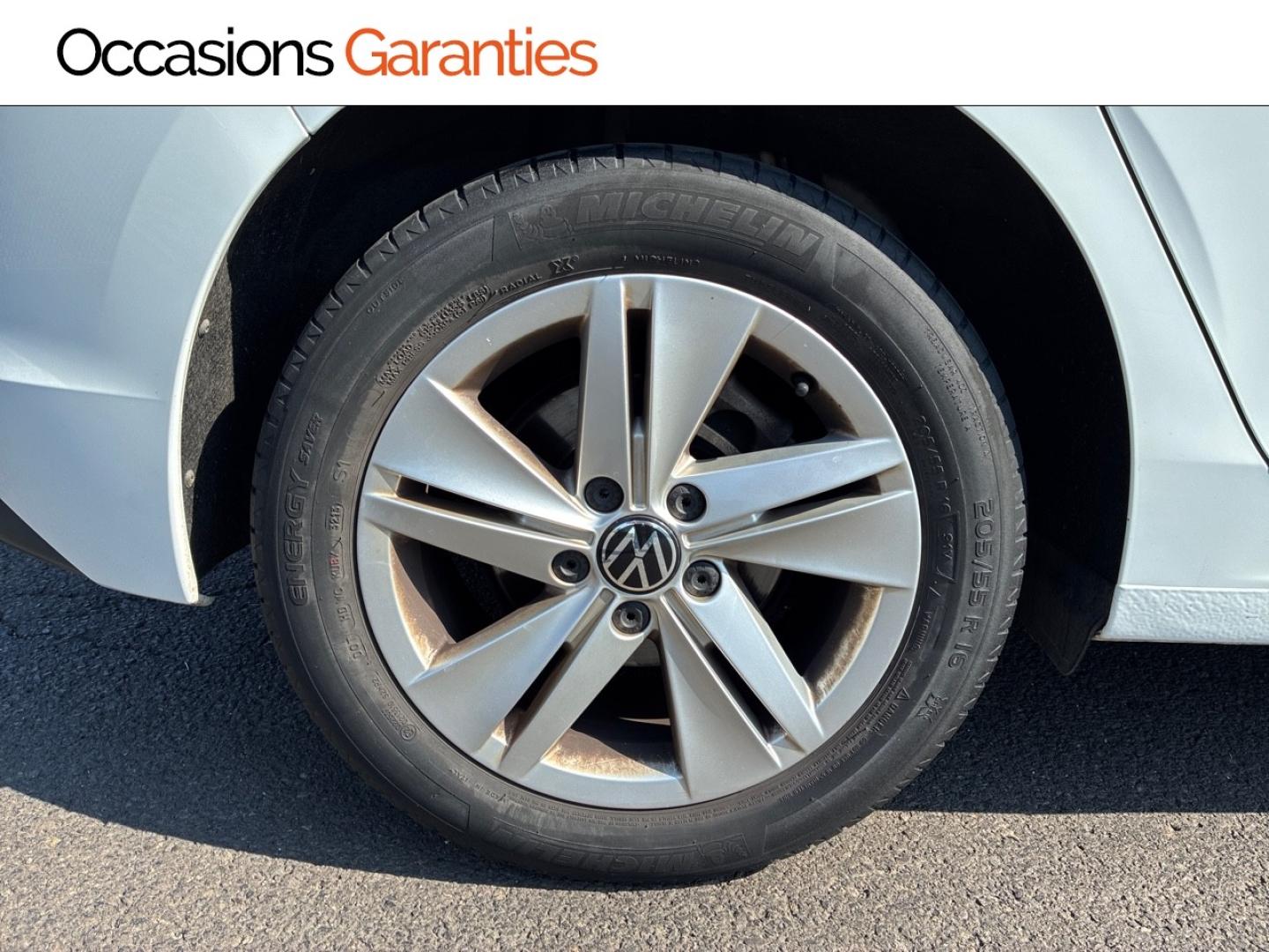 Voitures occasions VOLKSWAGEN GOLF Life Business Clermont-Ferrand