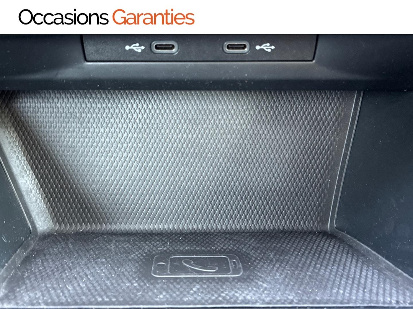Voitures occasions VOLKSWAGEN GOLF Life Business Clermont-Ferrand