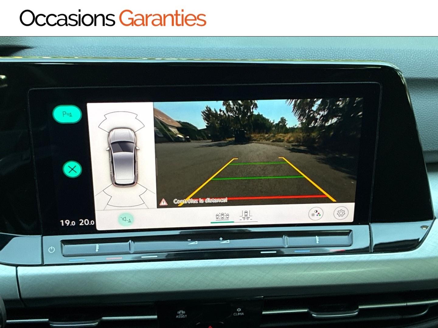 Voitures occasions VOLKSWAGEN GOLF Life Business Mozac