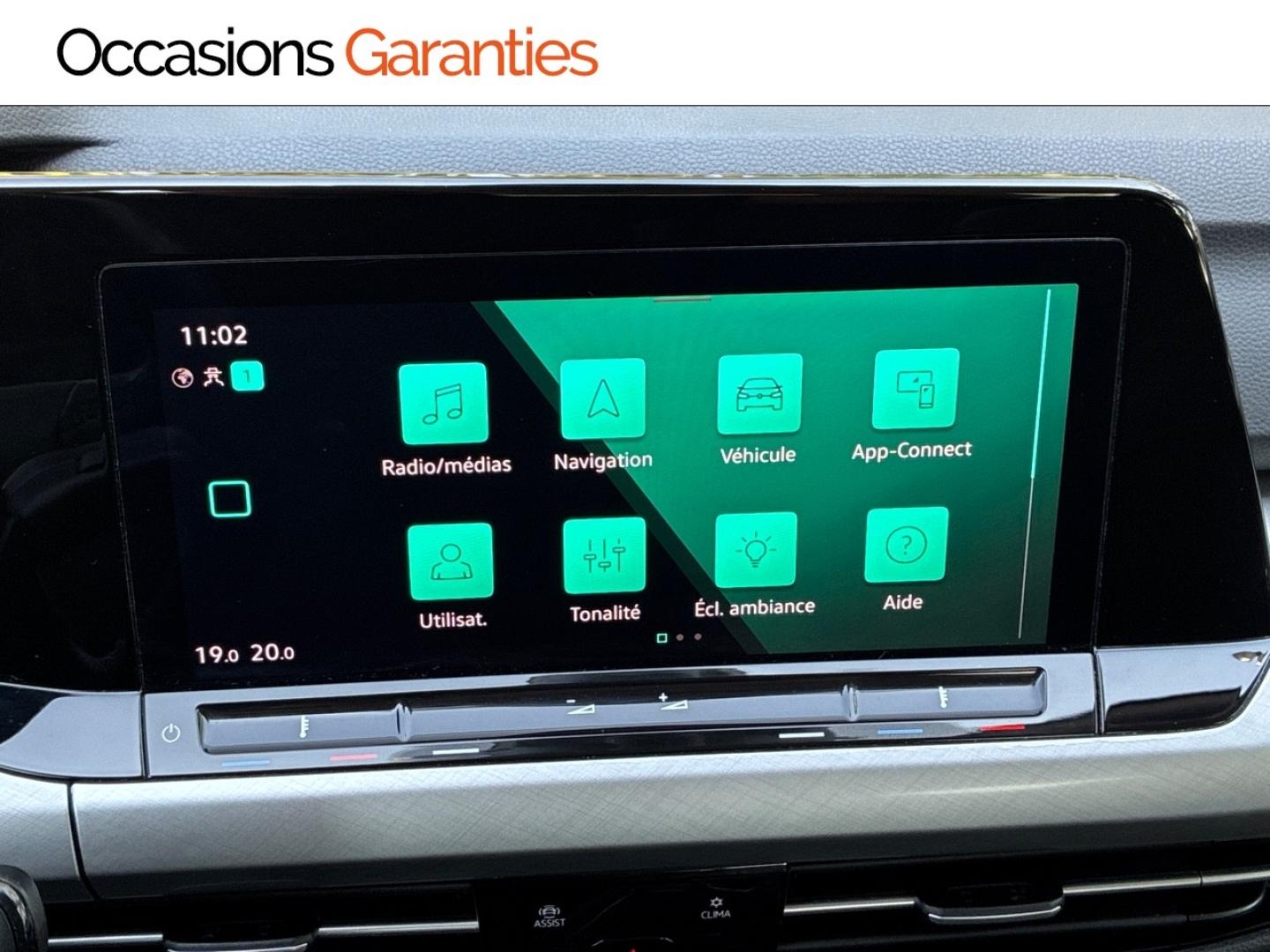 Voitures occasions VOLKSWAGEN GOLF Life Business Mozac