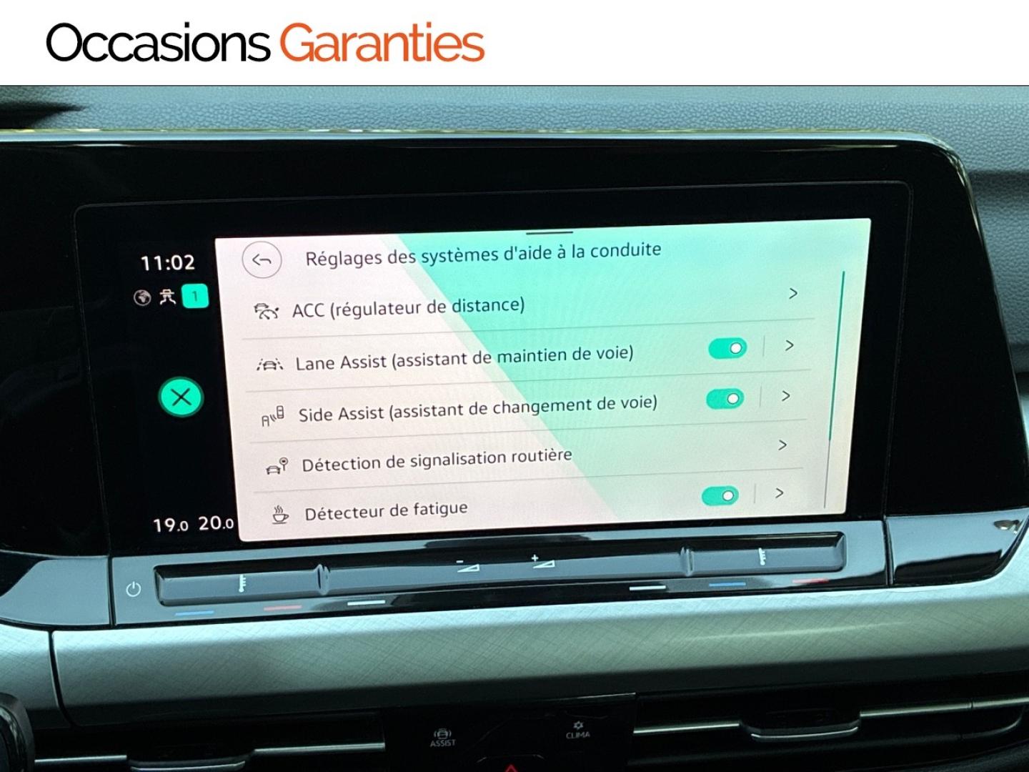 Voitures occasions VOLKSWAGEN GOLF Life Business Mozac
