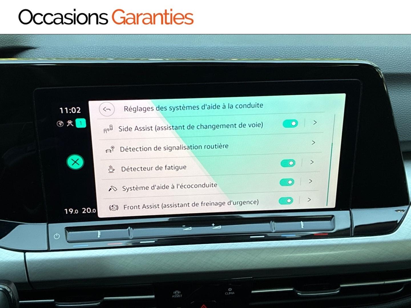 Voitures occasions VOLKSWAGEN GOLF Life Business Clermont-Ferrand