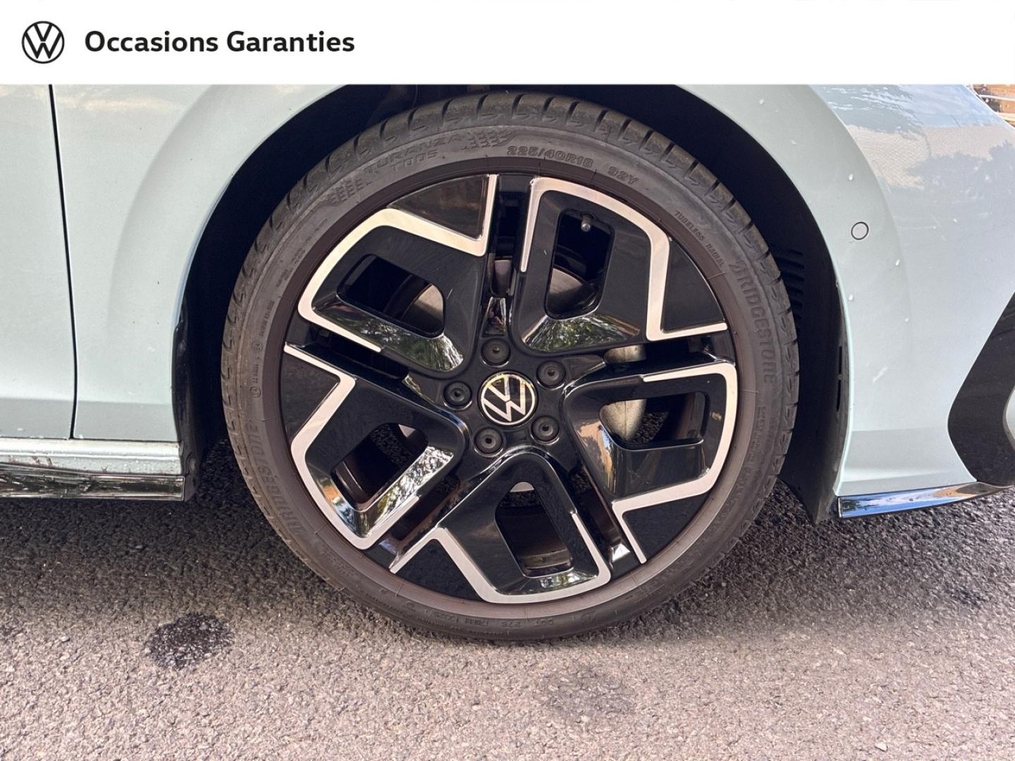 Voitures occasions VOLKSWAGEN GOLF R-Line Edition Mozac