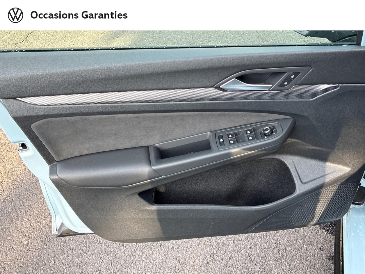 Voitures occasions VOLKSWAGEN GOLF R-Line Edition Clermont-Ferrand