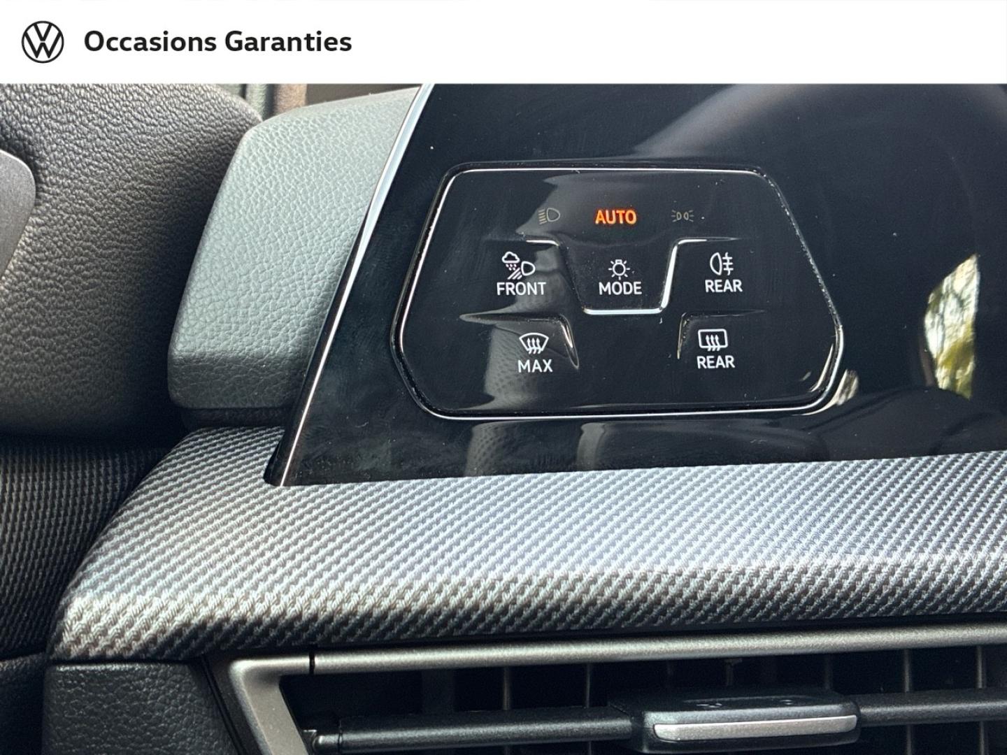 Voitures occasions VOLKSWAGEN GOLF R-Line Edition Mozac